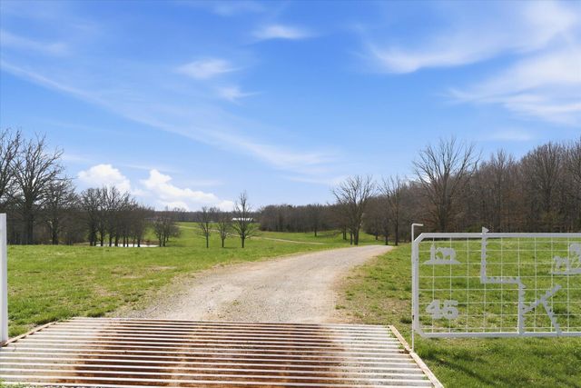 8896 State Route Zz, West Plains, MO 65775