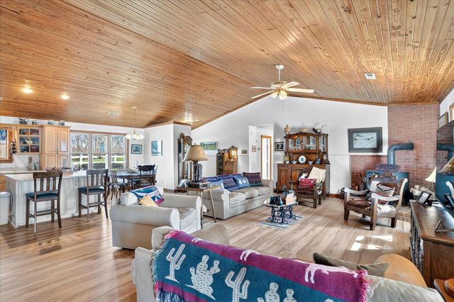 8896 State Route Zz, West Plains, MO 65775