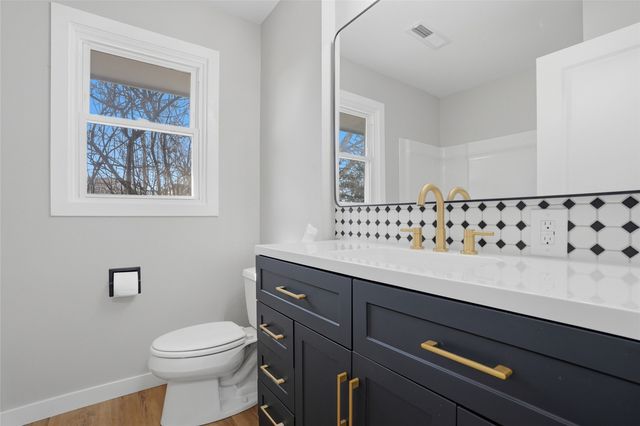 351 Koser Avenue, Iowa City, IA 52246