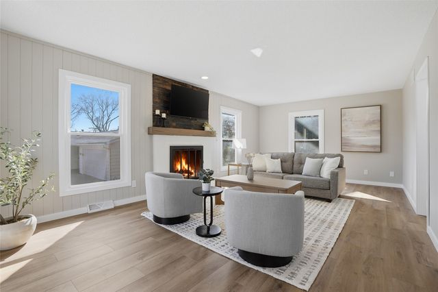 351 Koser Avenue, Iowa City, IA 52246