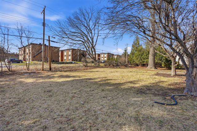 351 Koser Avenue, Iowa City, IA 52246