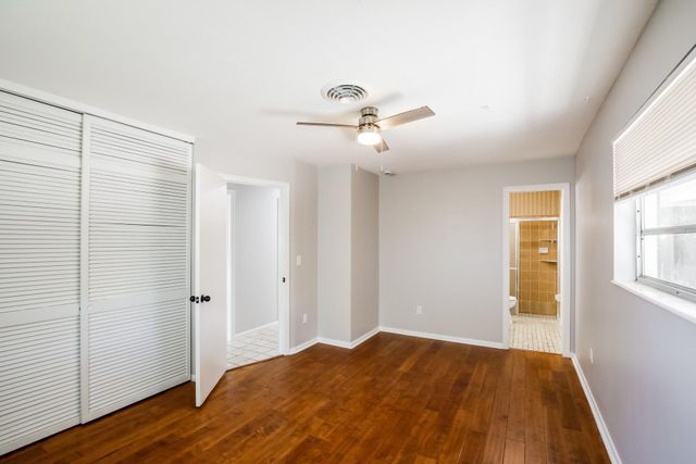 2607 Bahia Rd, West Palm Beach, FL 33406