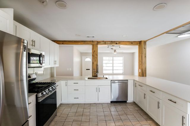 2607 Bahia Rd, West Palm Beach, FL 33406