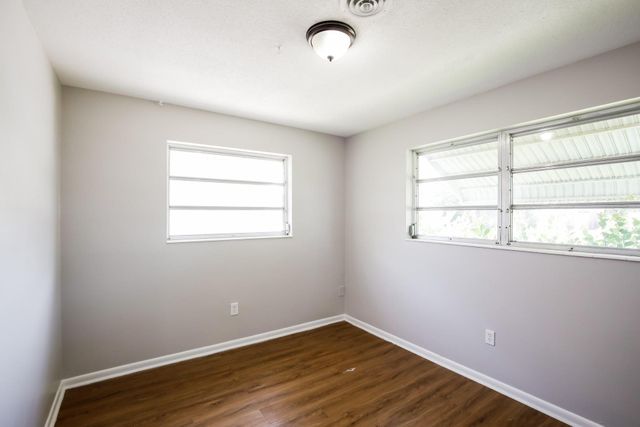 2607 Bahia Rd, West Palm Beach, FL 33406