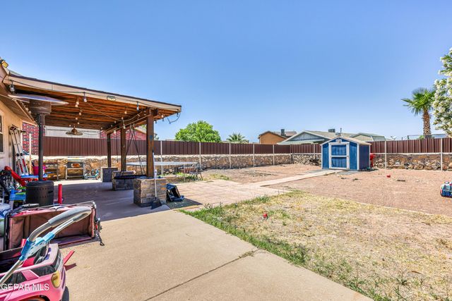 3813 TIERRA FIJI Lane, El Paso, TX 79938