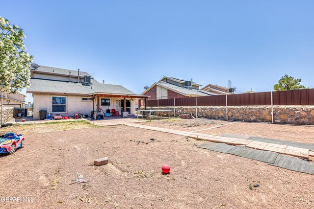 3813 TIERRA FIJI Lane, El Paso, TX 79938
