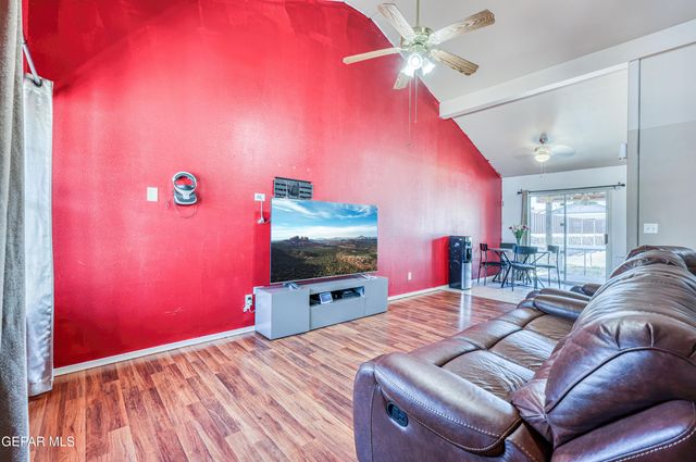 3813 TIERRA FIJI Lane, El Paso, TX 79938