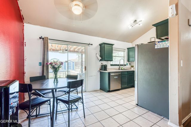 3813 TIERRA FIJI Lane, El Paso, TX 79938