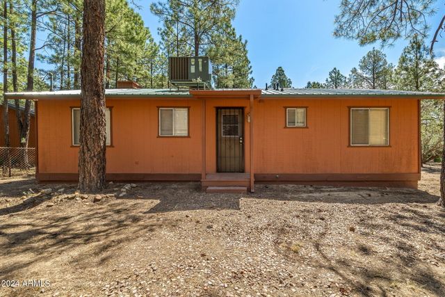 2029 Moccasin Circle, Overgaard, AZ 85933