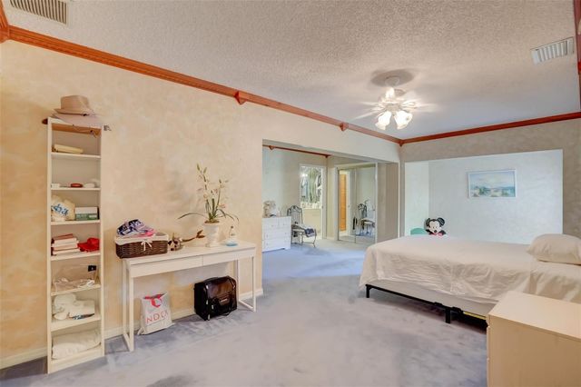 305 S Riverside Drive, Pompano Beach, FL 33062