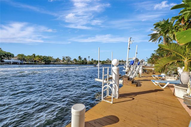 305 S Riverside Drive, Pompano Beach, FL 33062
