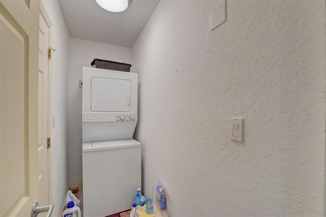 305 S Riverside Drive, Pompano Beach, FL 33062