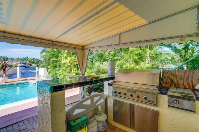 305 S Riverside Drive, Pompano Beach, FL 33062