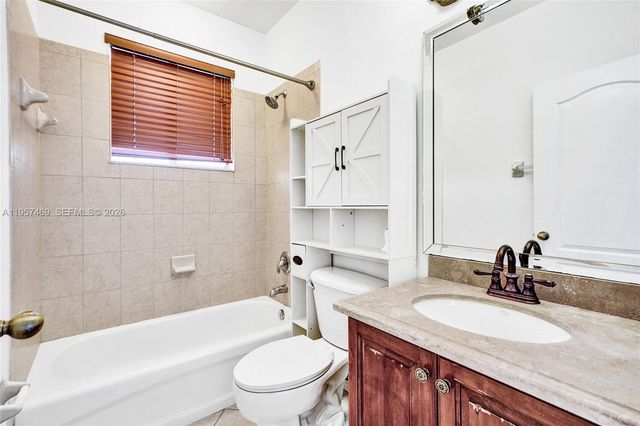 876 SW 155th Ct, Miami, FL 33194