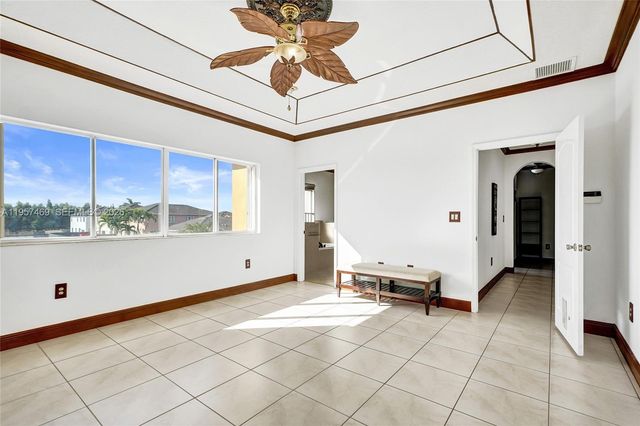 876 SW 155th Ct, Miami, FL 33194