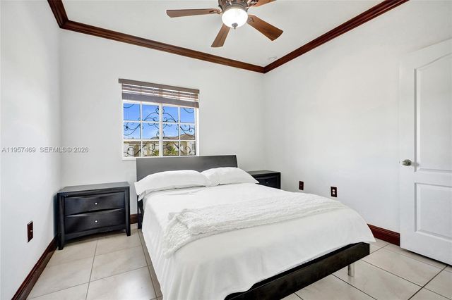 876 SW 155th Ct, Miami, FL 33194