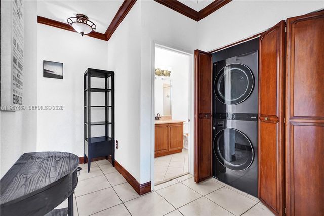 876 SW 155th Ct, Miami, FL 33194