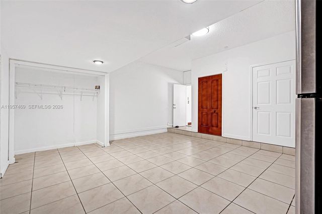 876 SW 155th Ct, Miami, FL 33194