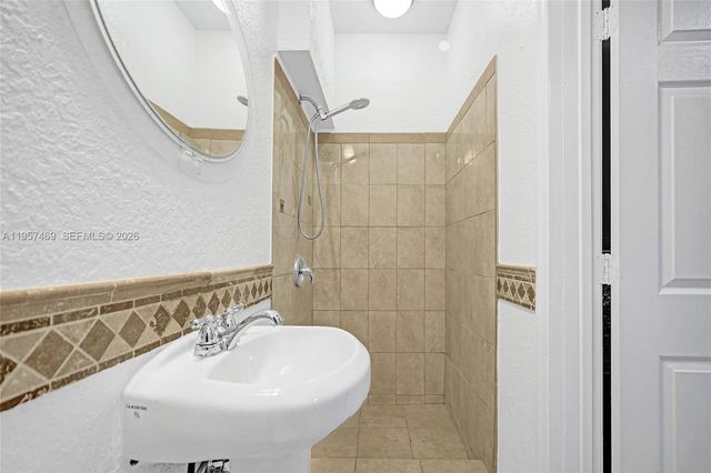 876 SW 155th Ct, Miami, FL 33194