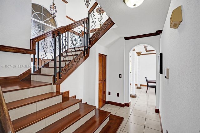 876 SW 155th Ct, Miami, FL 33194