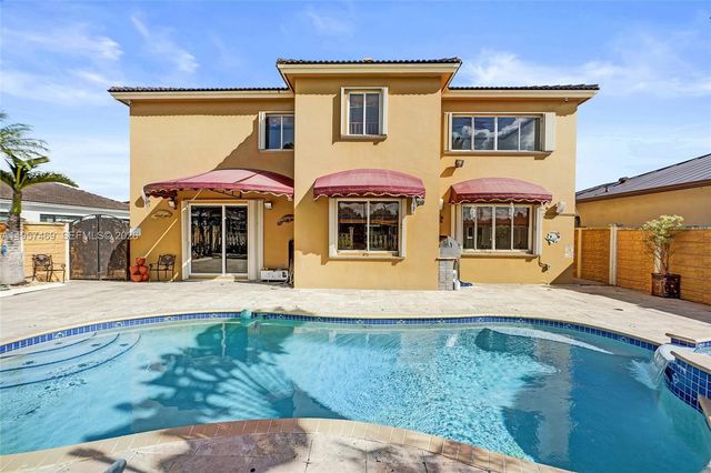 876 SW 155th Ct, Miami, FL 33194