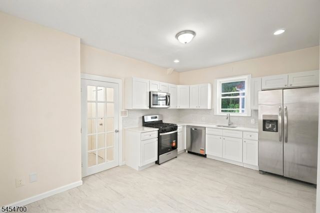 359 S 18Th St, Newark City, NJ 07103