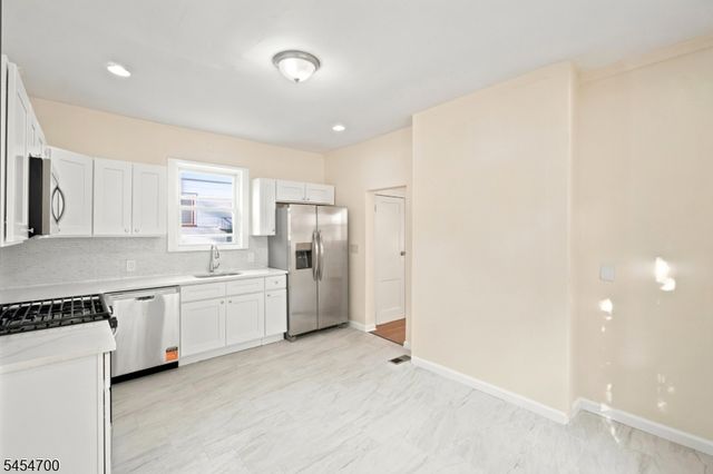 359 S 18Th St, Newark City, NJ 07103