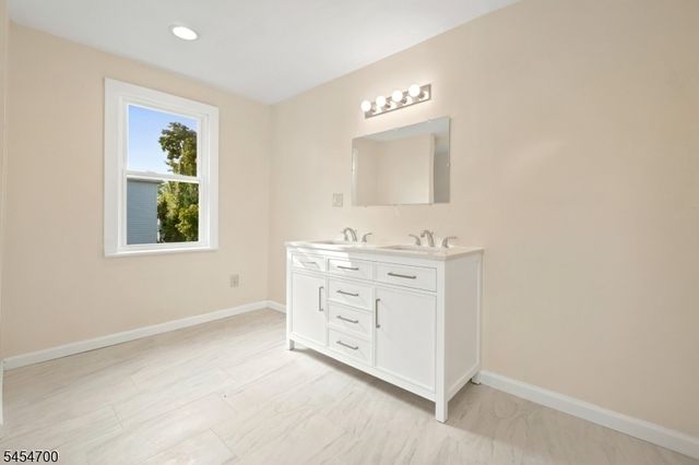 359 S 18Th St, Newark City, NJ 07103