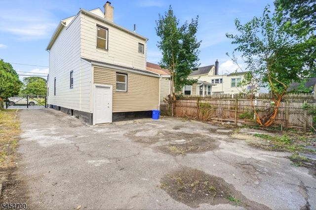 359 S 18Th St, Newark City, NJ 07103