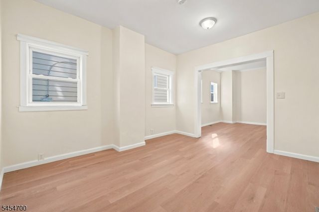 359 S 18Th St, Newark City, NJ 07103