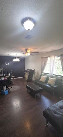 4322 CASAURINA ROAD, Lady Lake, FL 32159