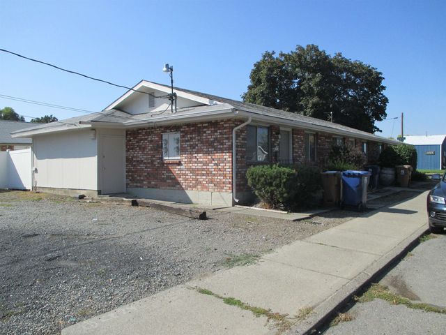 2004 E Rowan Ave, Spokane, WA 99207