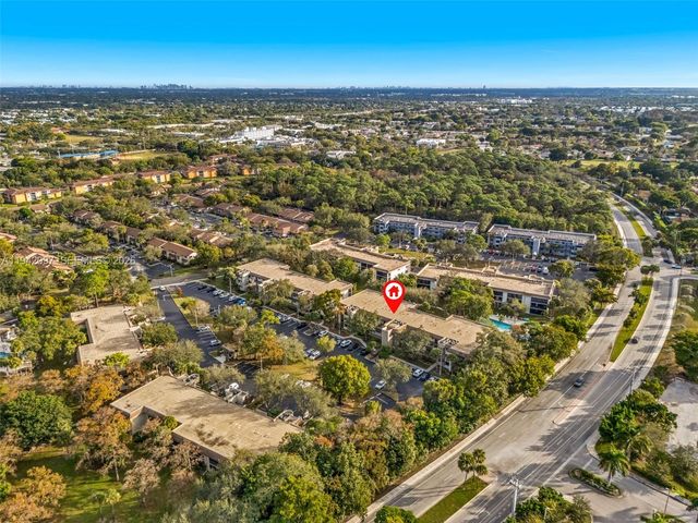 7653 NW 79th Ave 109, Tamarac, FL 33321