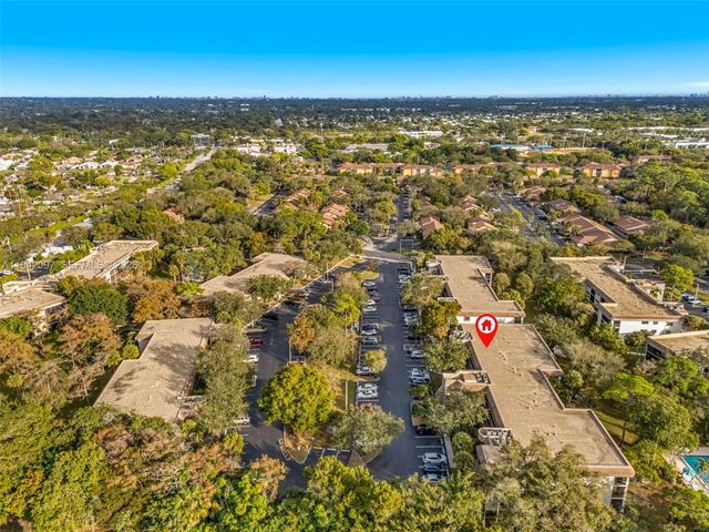 7653 NW 79th Ave 109, Tamarac, FL 33321