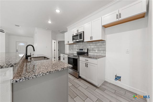 501 Avenue A, Moody, TX 76557