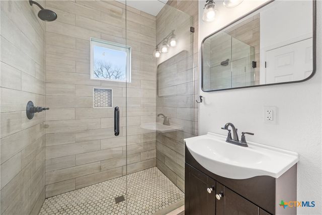 501 Avenue A, Moody, TX 76557