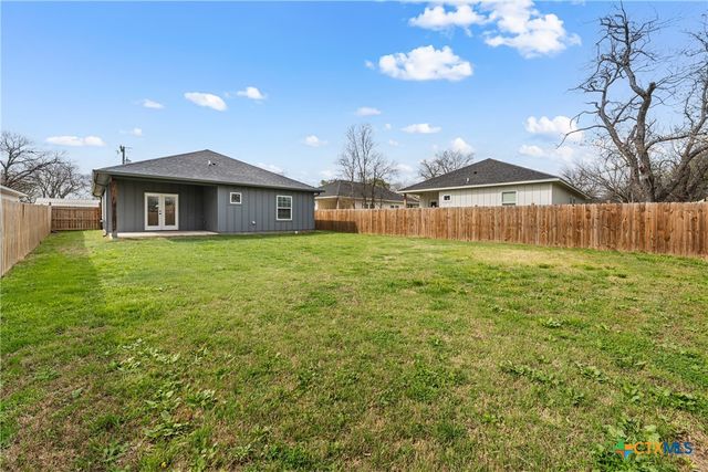 501 Avenue A, Moody, TX 76557