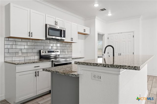 501 Avenue A, Moody, TX 76557