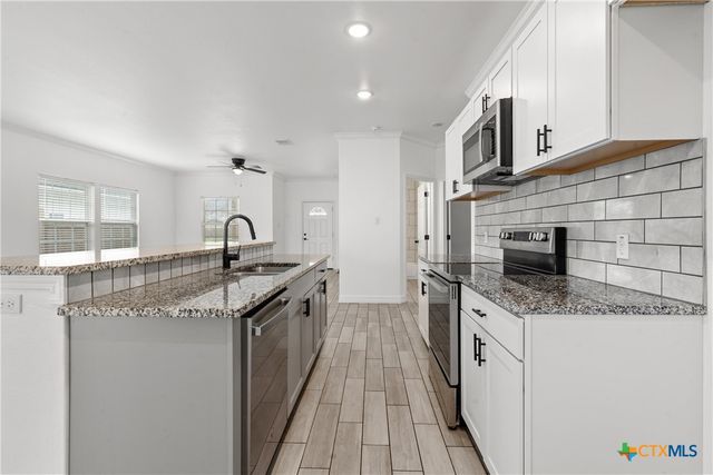 501 Avenue A, Moody, TX 76557