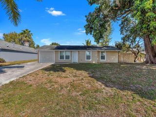 4913 22ND PL SW, Naples, FL 34116