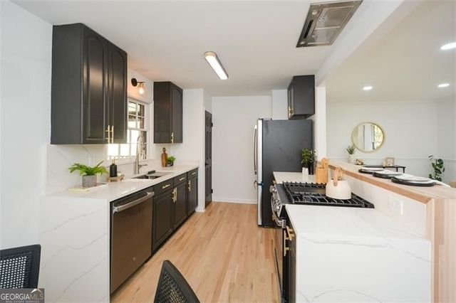 689 Concord Road SW, Smyrna, GA 30082