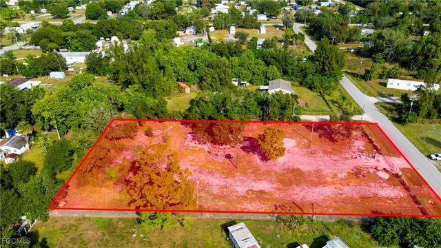 7978 Marx DR, North Fort Myers, FL 33917