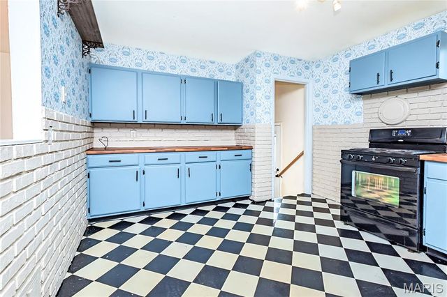 9518 Cote Brilliante Avenue, St Louis, MO 63114