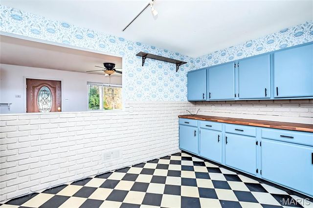 9518 Cote Brilliante Avenue, St Louis, MO 63114