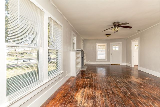 401 Harcourt Street, Weatherford, TX 76086