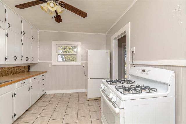 401 Harcourt Street, Weatherford, TX 76086