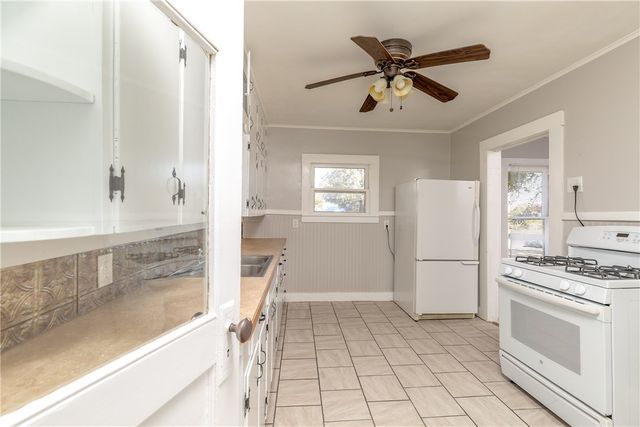 401 Harcourt Street, Weatherford, TX 76086