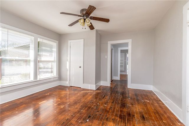 401 Harcourt Street, Weatherford, TX 76086