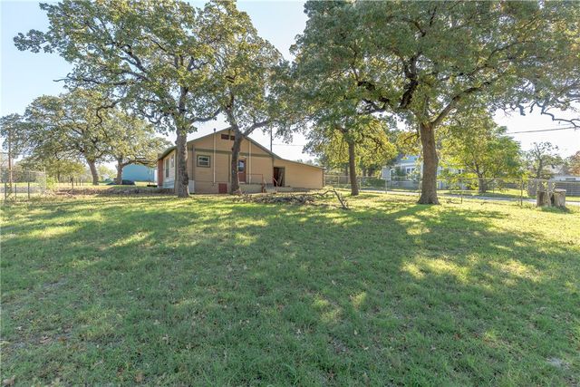 401 Harcourt Street, Weatherford, TX 76086