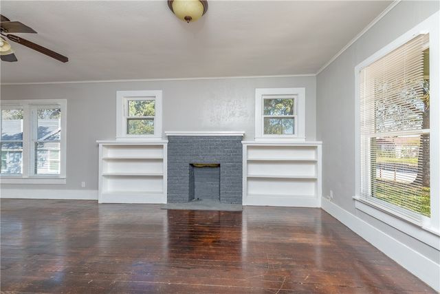 401 Harcourt Street, Weatherford, TX 76086